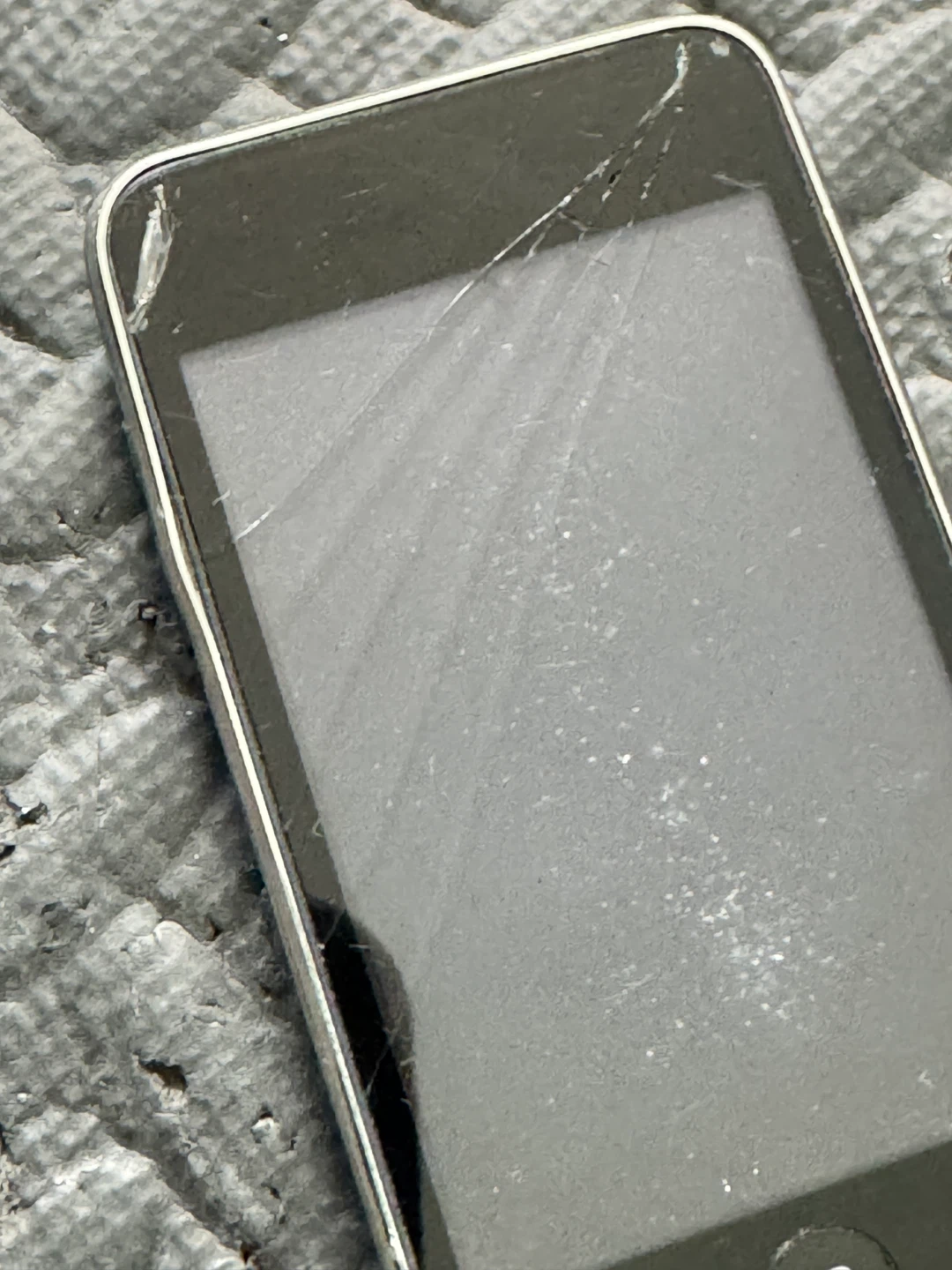 Apple iPod Touch 4th Gen - Black(8GB) - photo 2