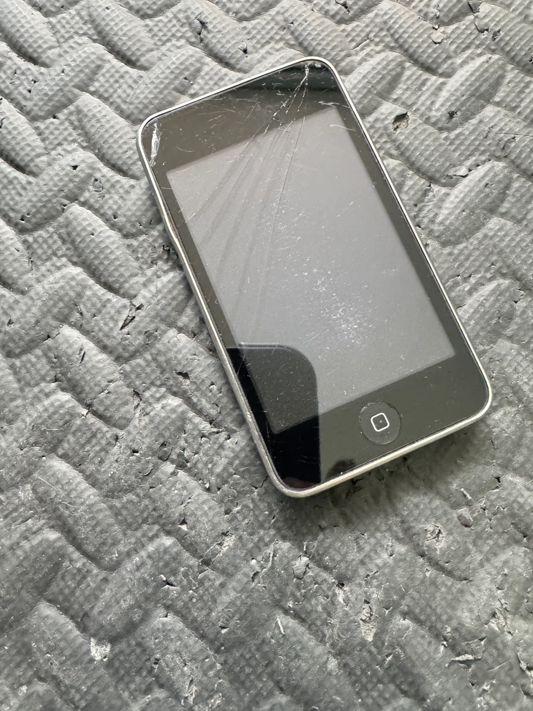 Apple iPod Touch 4th Gen - Black(8GB)