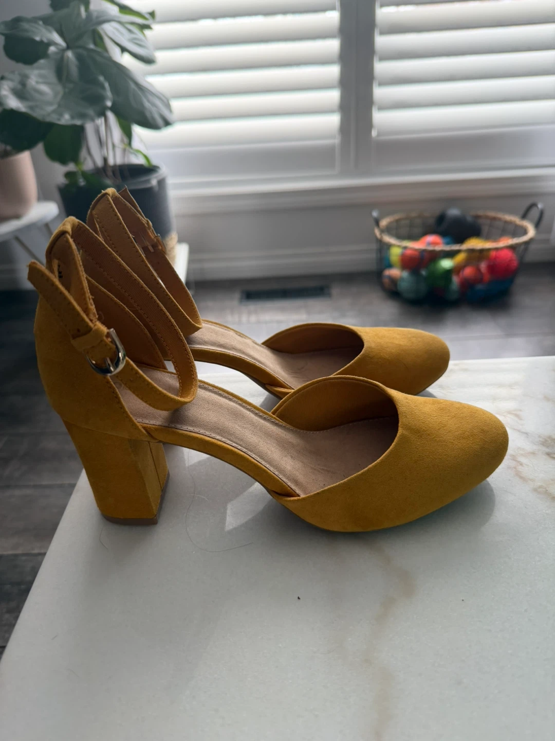 Old Navy Yellow Suede Block Heel Shoes - photo 2