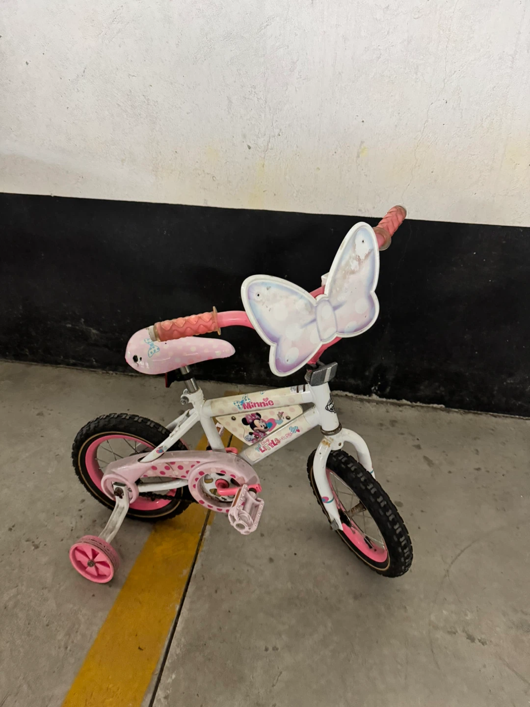 White and Pink Minnie Mouse Kids Bike with Training Wheels