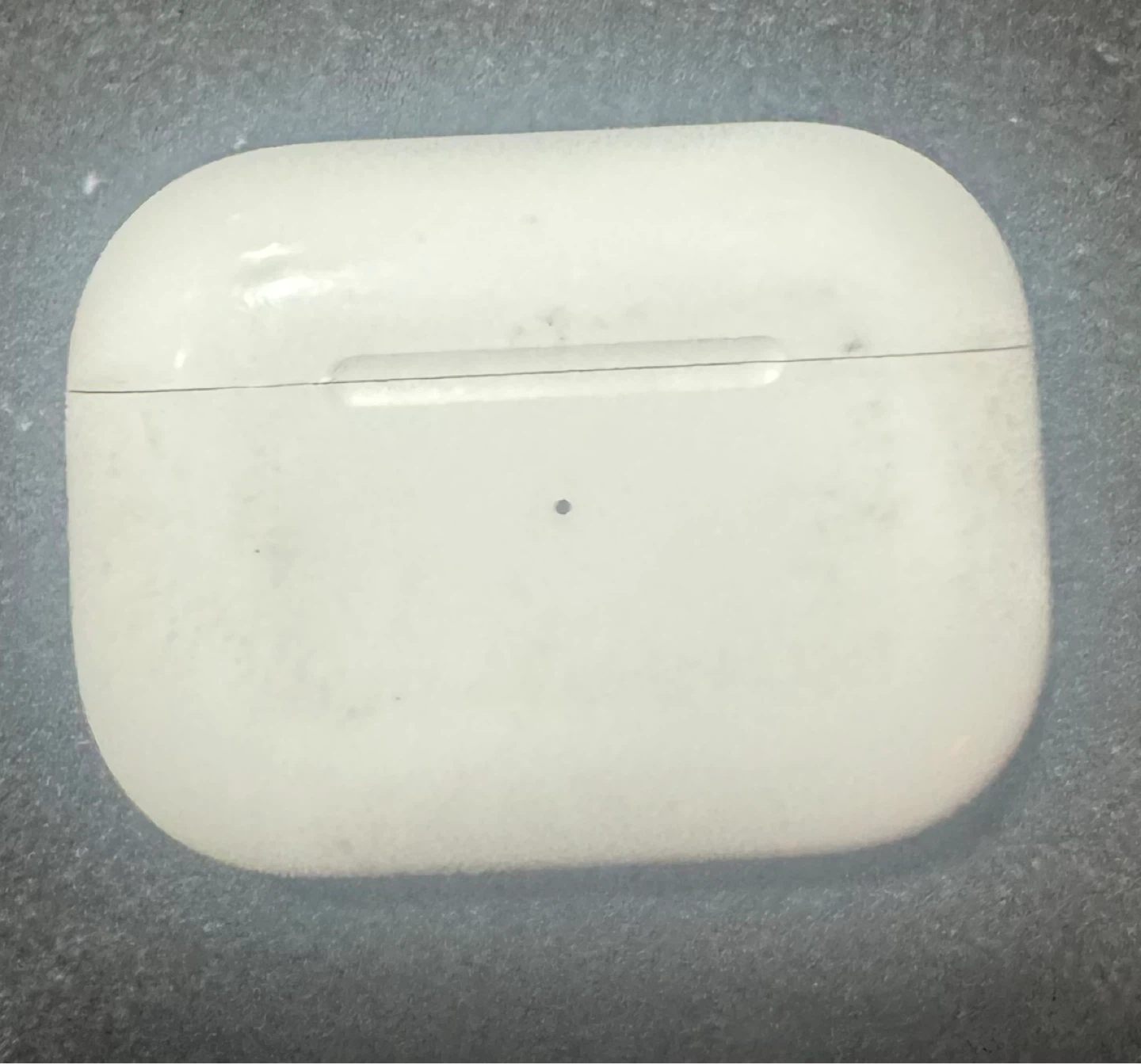 Apple AirPods Pro Charging Case (Used) - photo 2