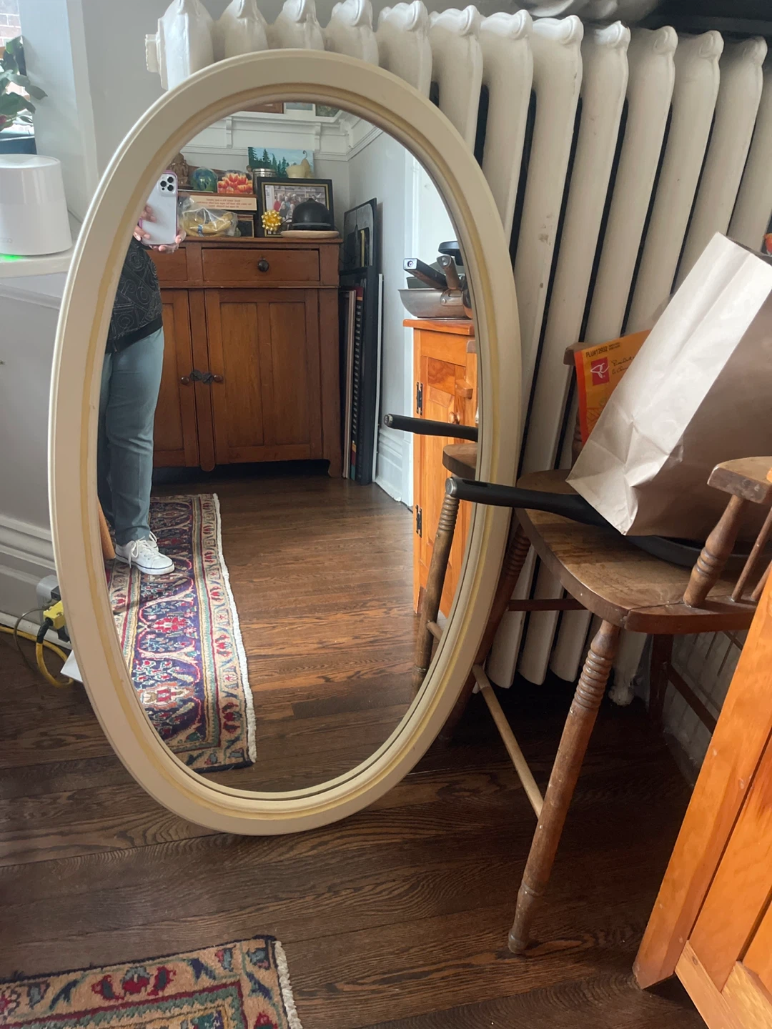 Oval Wall Mirror with Decorative Frame