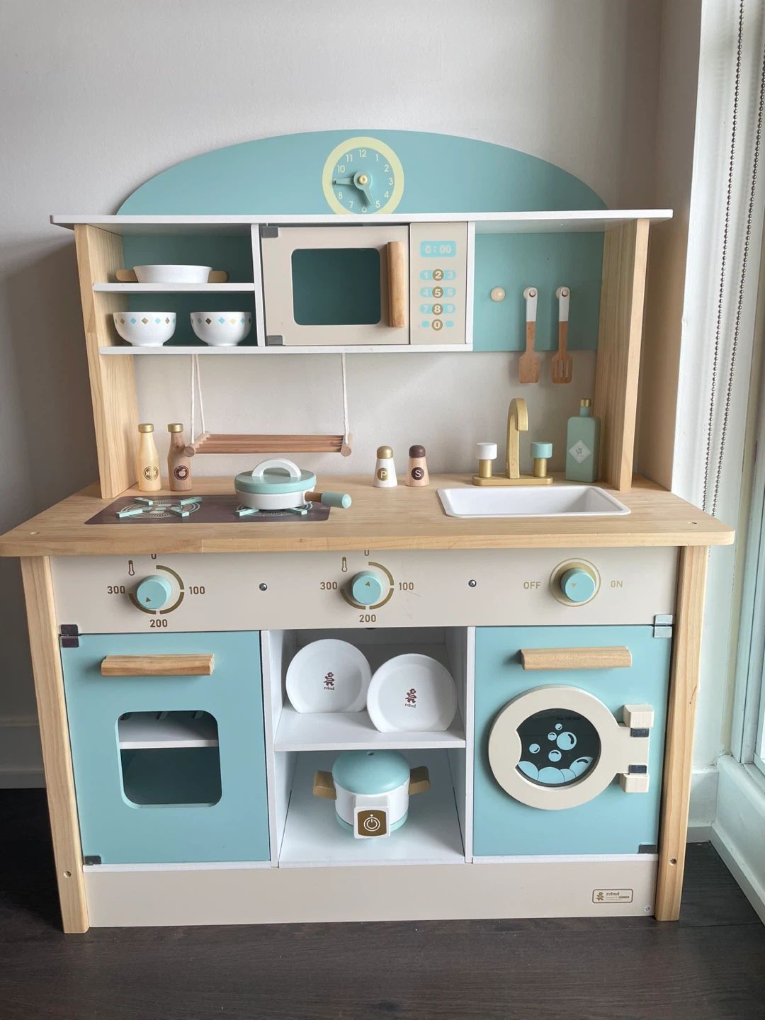 Kids Wooden Play Kitchen