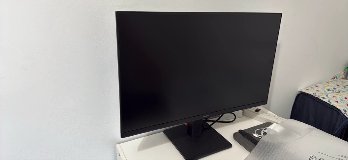 Samsung S3 24" Essential Monitor - photo 3