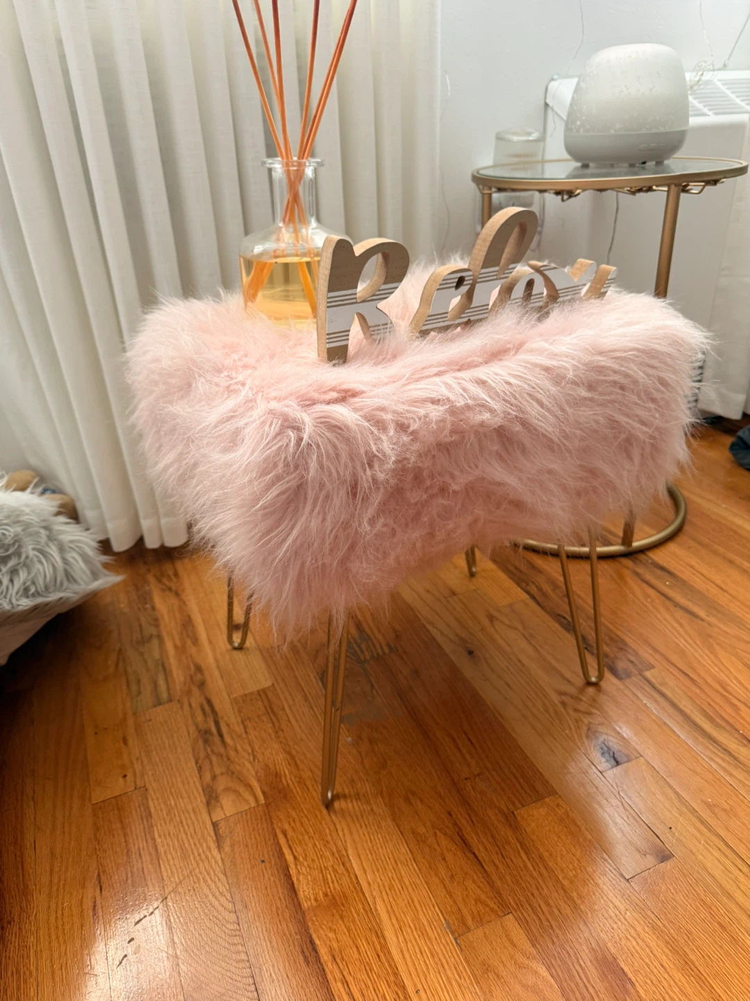 Pink Faux Fur Stool with Gold Legs - photo 3