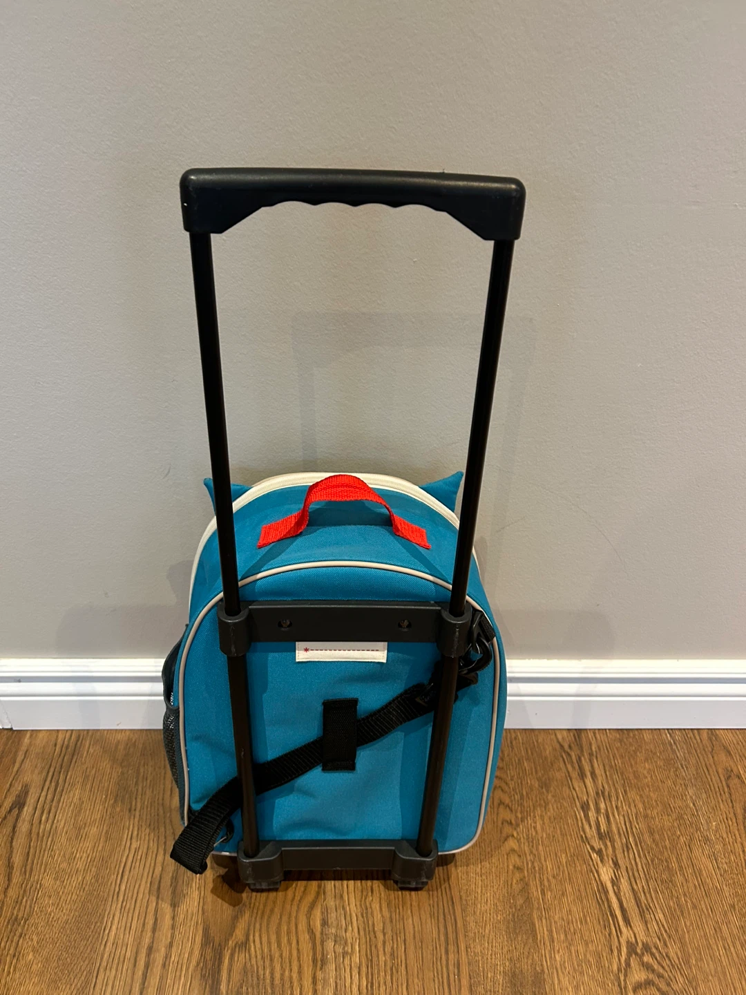 LIKE NEW SKIP HOP OWL SUITCASE (SEE LISTING) - photo 2