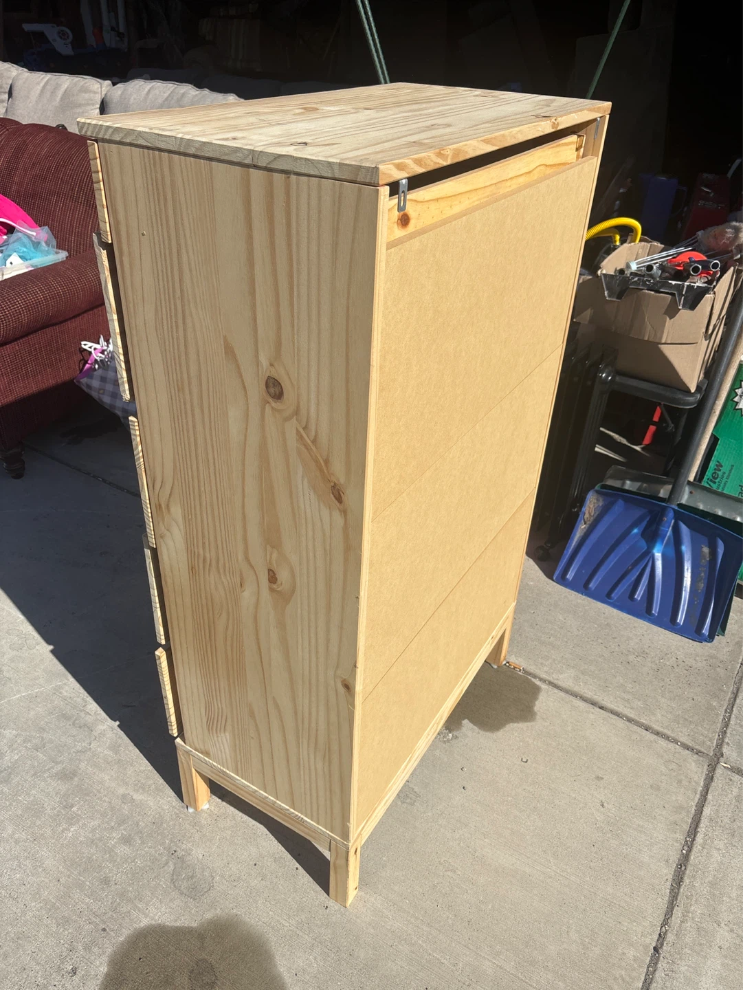 Wood dresser . Drawers need to be aligned - photo 2