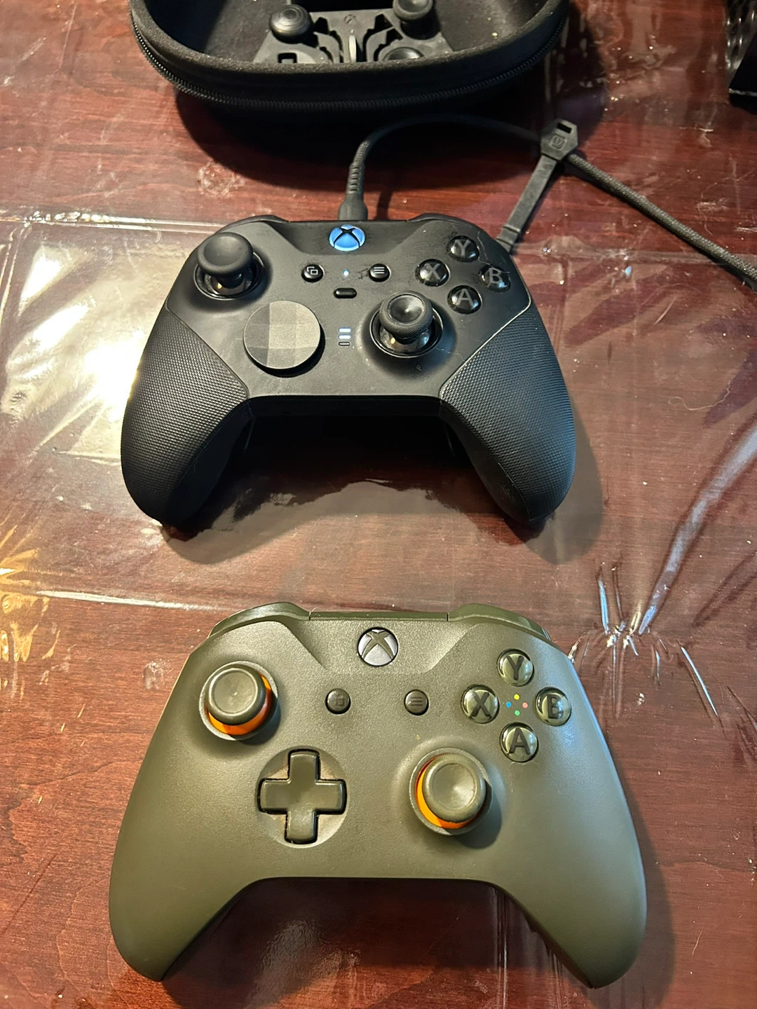 Xbox series X 1TB with Elite Controller - photo 3