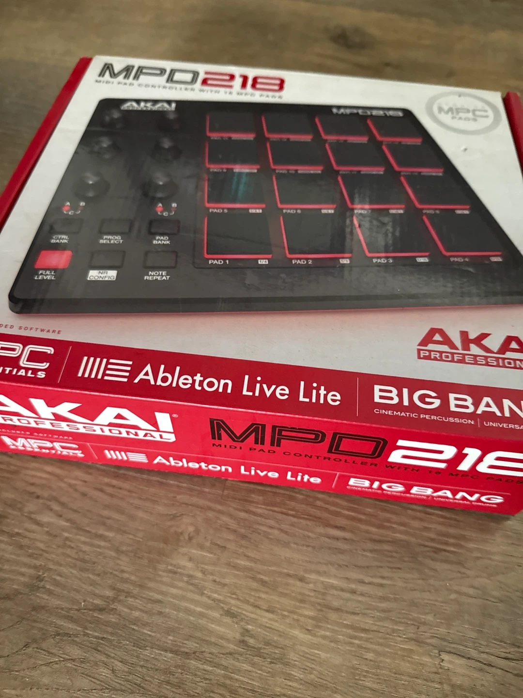 Akai MPD218 Drum Kit with 16 MPC Pads - photo 2