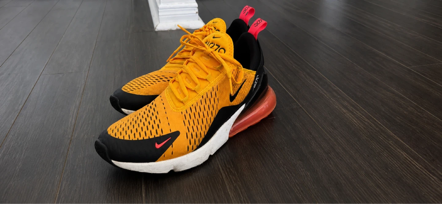 Nike Air Max 270 University Gold size 10 Shoes