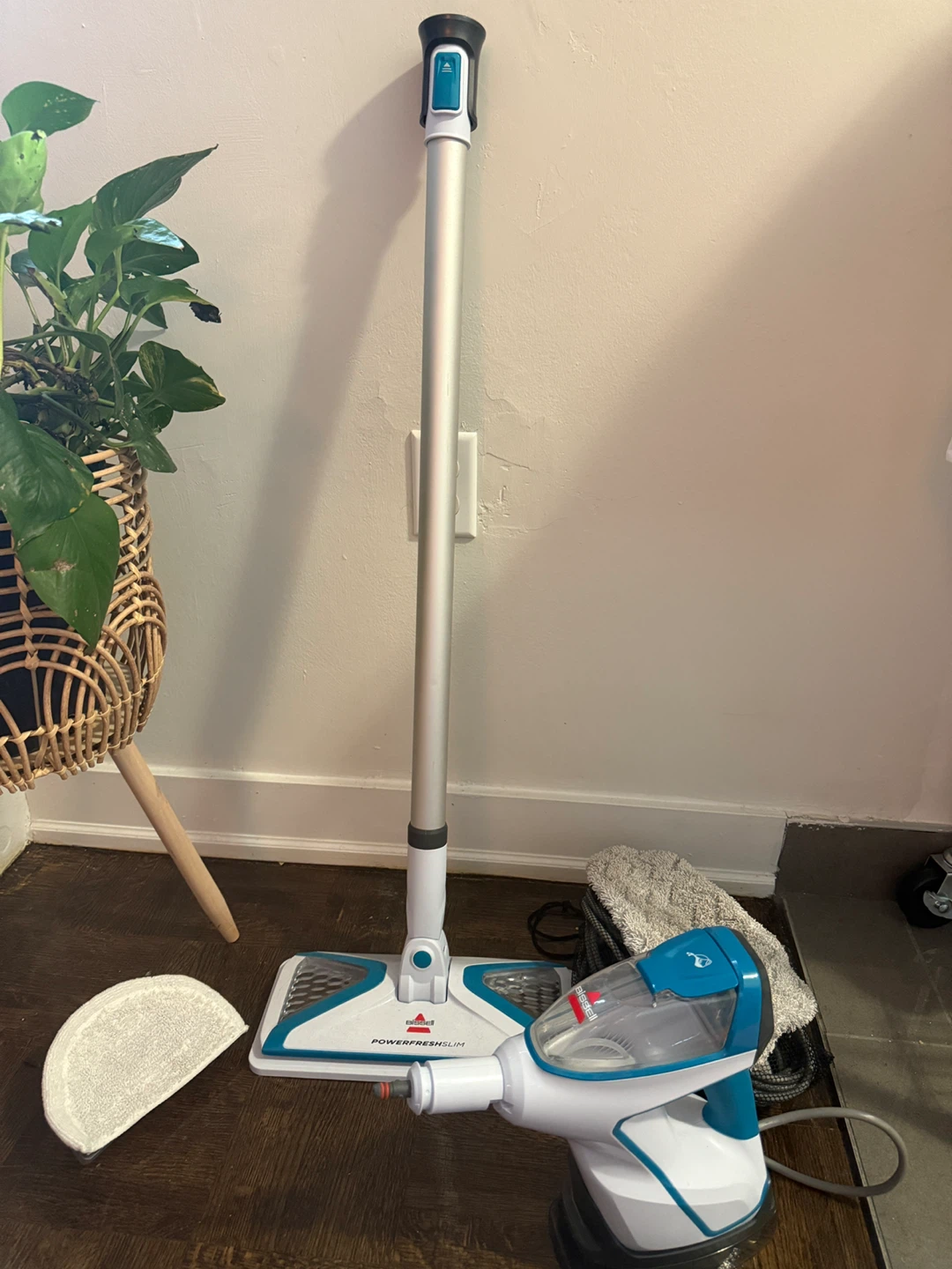 3-in-1 Bissell Powerfresh Pro Steam Cleaner