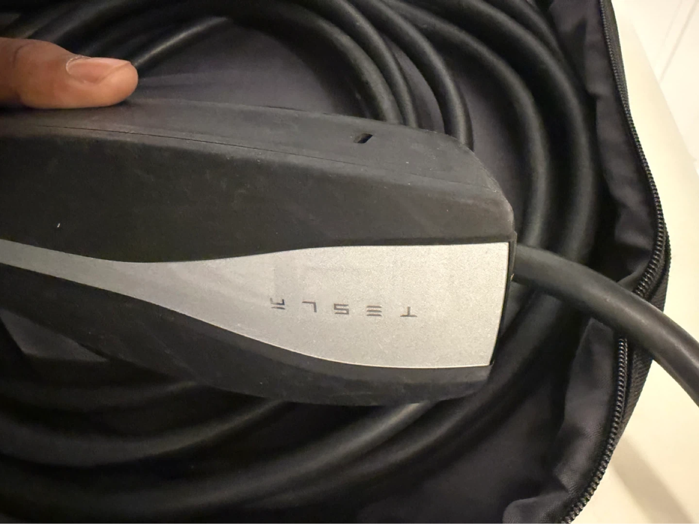 Tesla Level 1 Mobile Charger for Sale 🔌 - photo 3