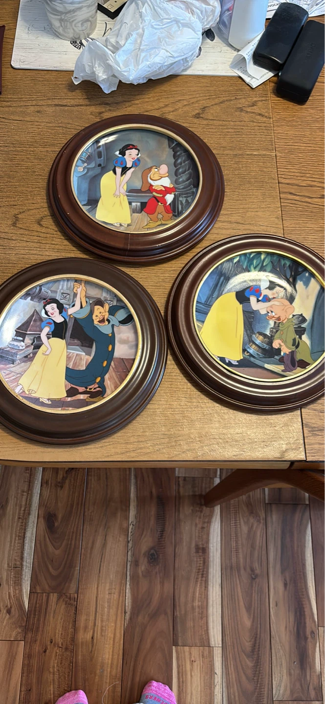 Disney Snow White Collector Plates (Set of 3)