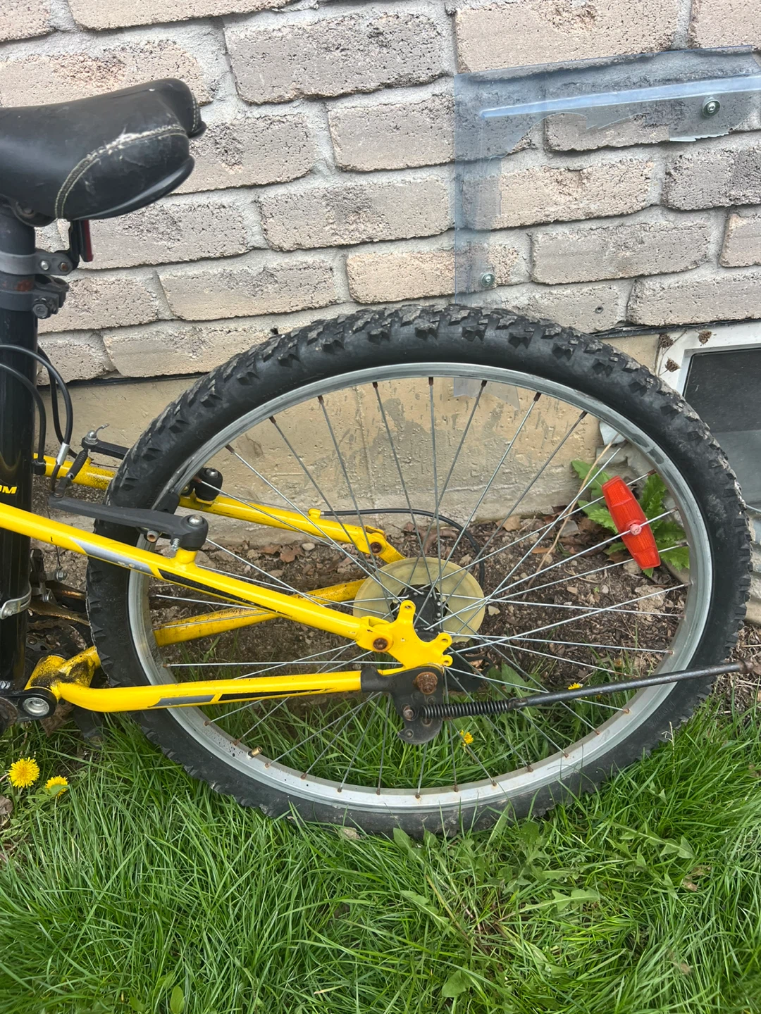 CCM Mountain Bike - Black and Yellow - photo 5