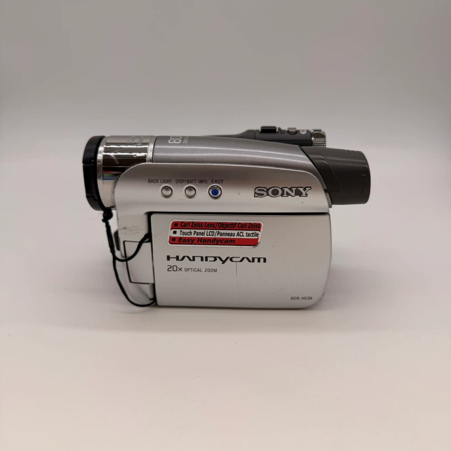 Sony DCR-HC26 MiniDV Handycam Camcorder Bundle - photo 3