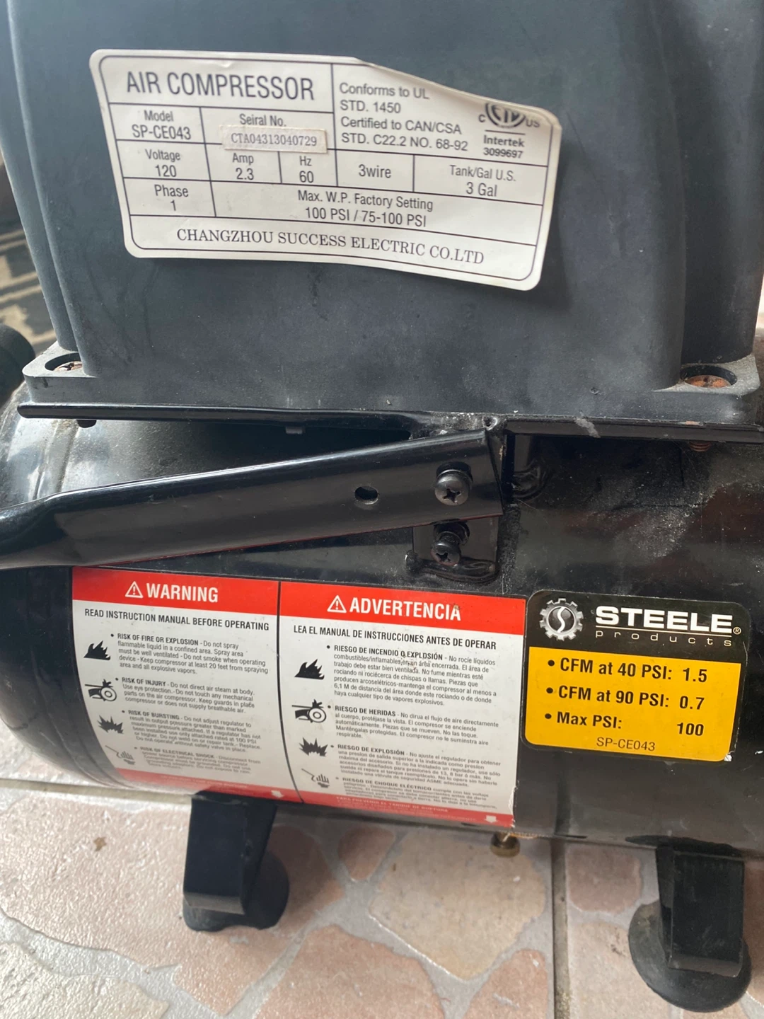 STEELE 3 Gallon 1/3 HP Air Compressor SP-CE043 - photo 3