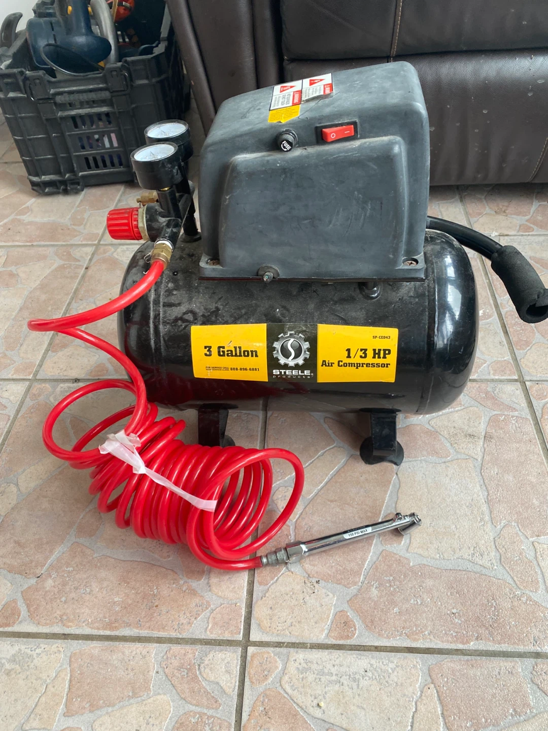 STEELE 3 Gallon 1/3 HP Air Compressor SP-CE043