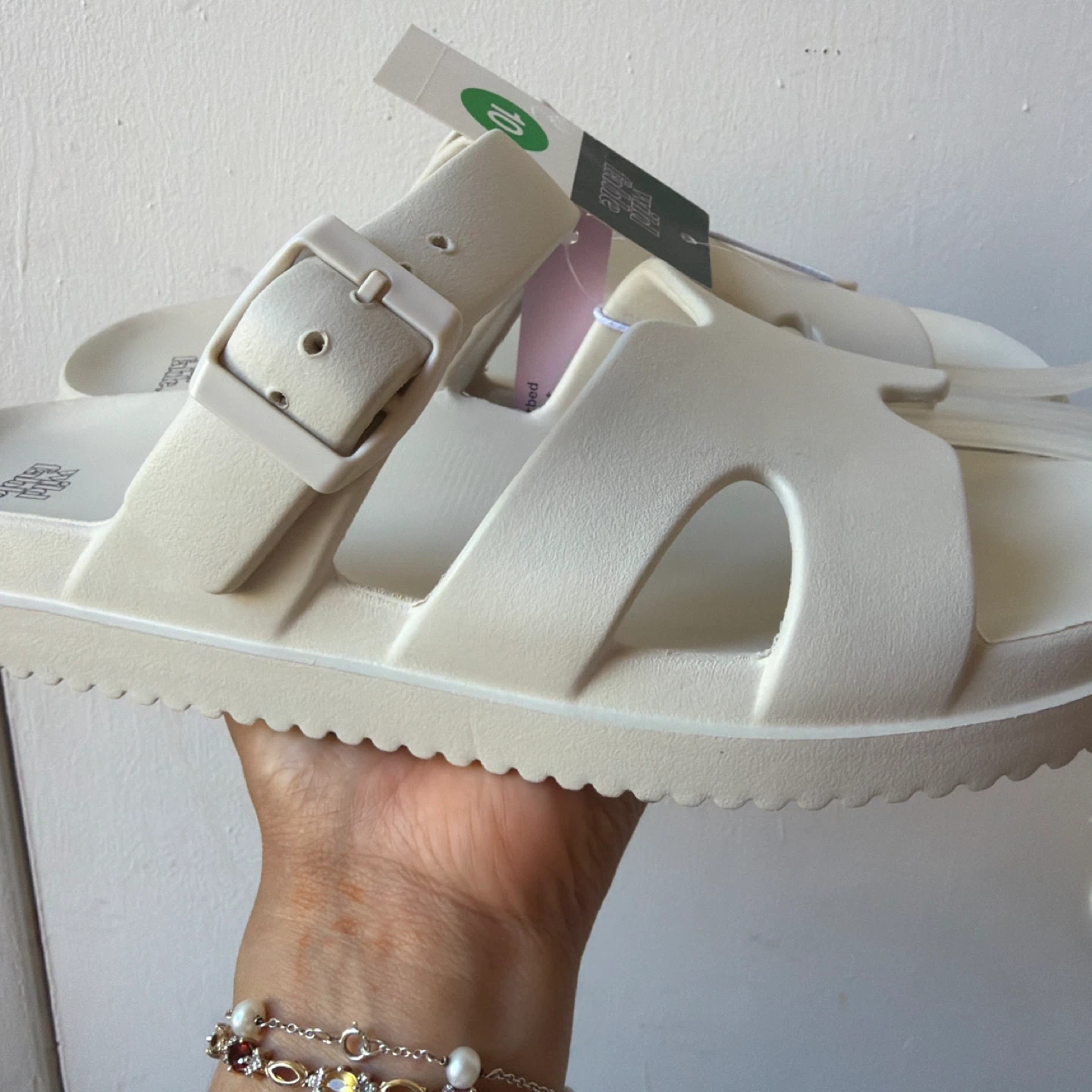 New wild fable sandals size 10 - photo 2