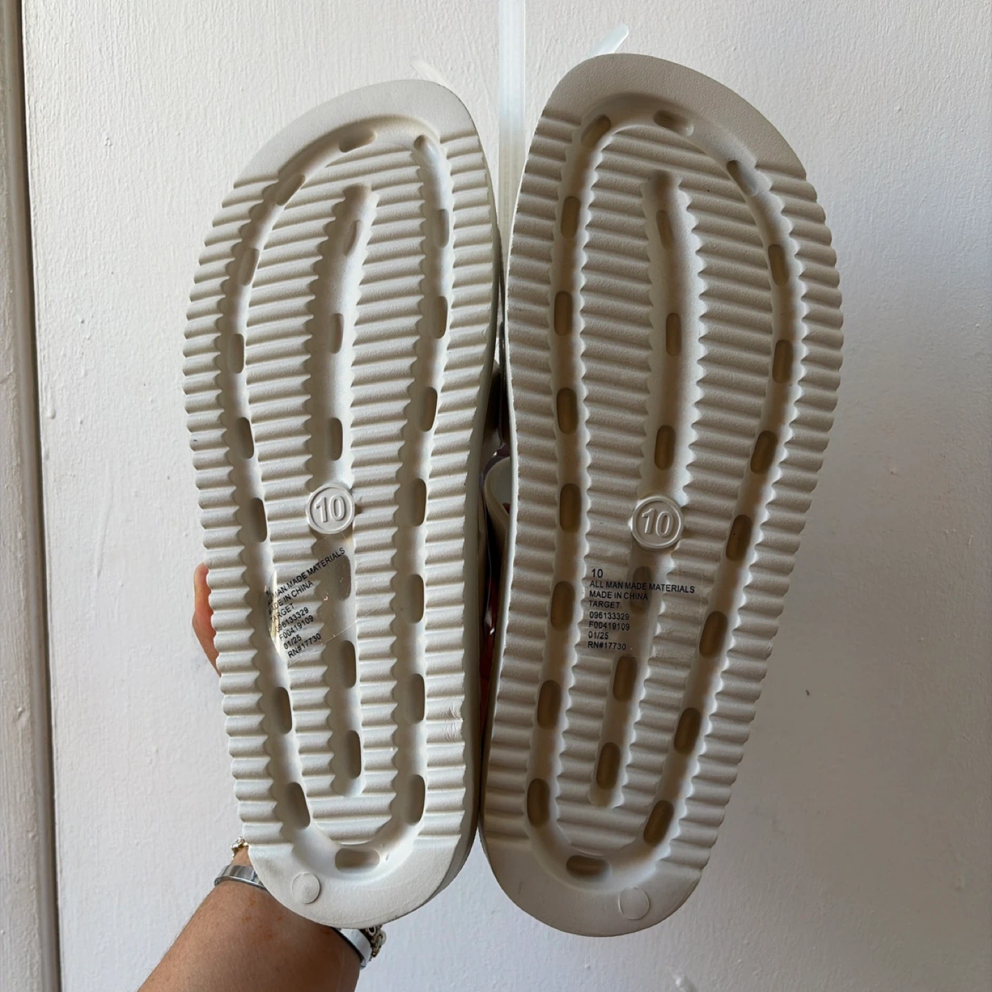 New wild fable sandals size 10 - photo 3
