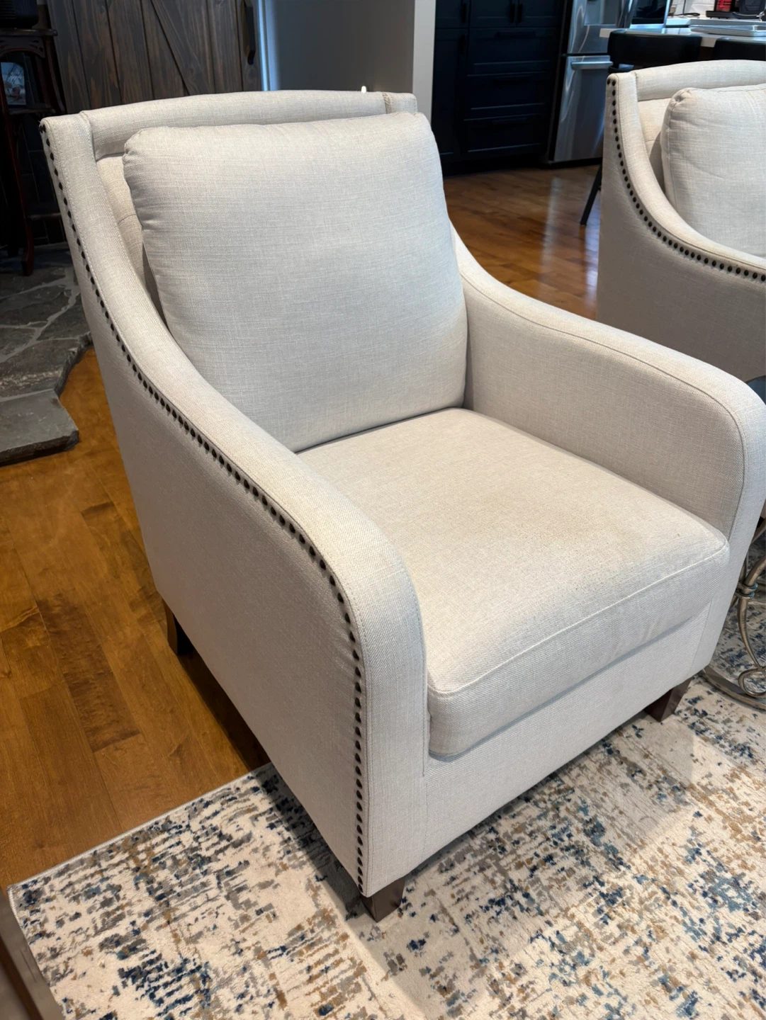 Set of 2 Accent Chairs - Cream Linen with Stud Detail - photo 2