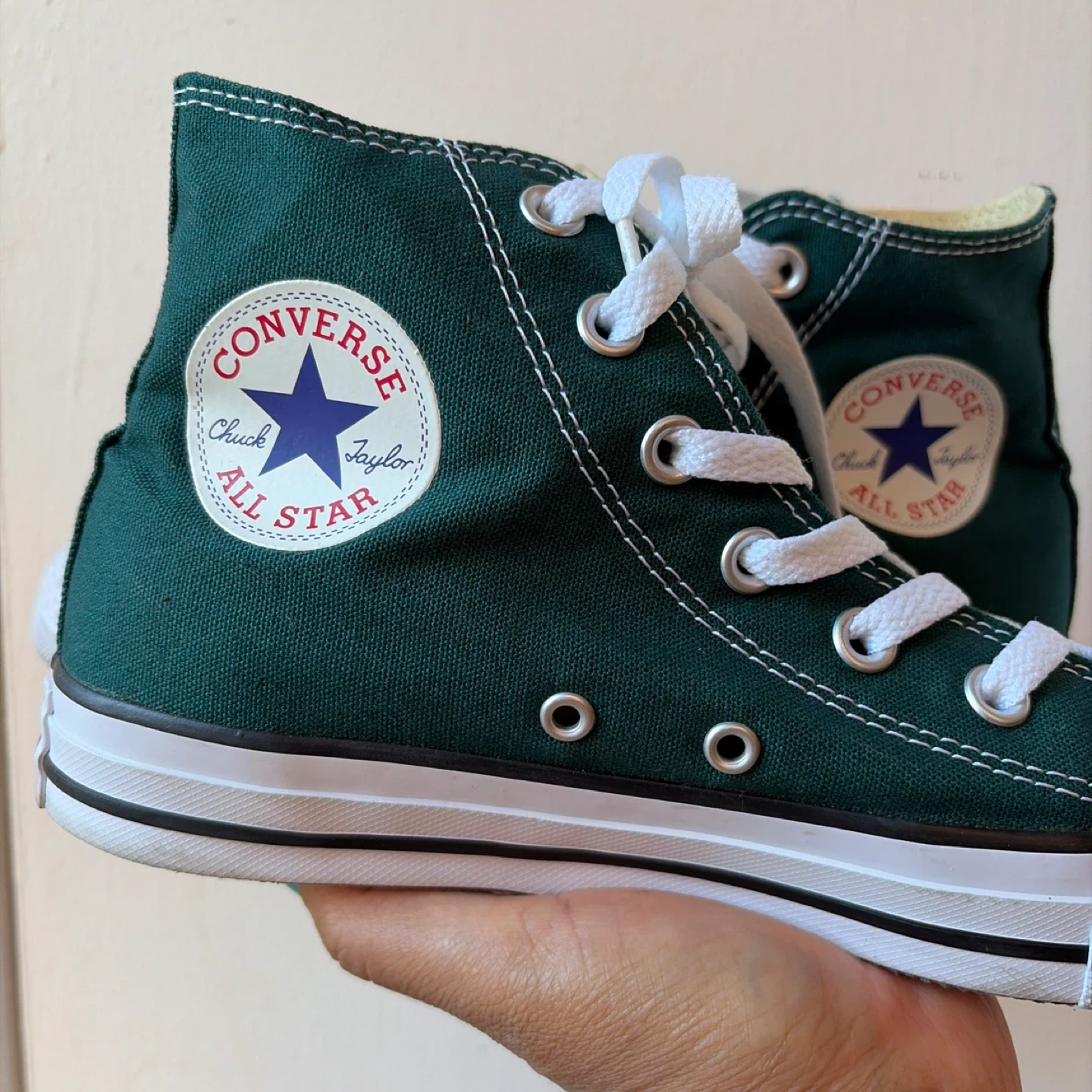 Converse man’s 6 womens 8 - photo 5