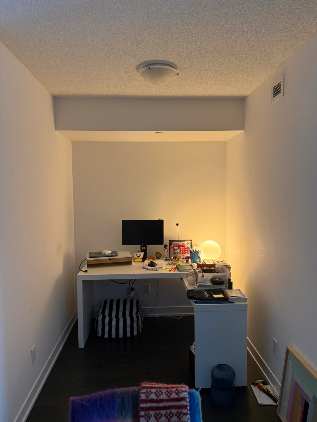 White L-Shaped Desk with Pull Out Panel - photo 3