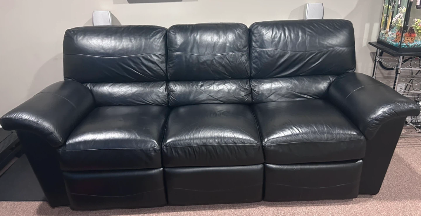 Authentic La-Z-Boy Reese Black Genuine Leather Reclining Sofa