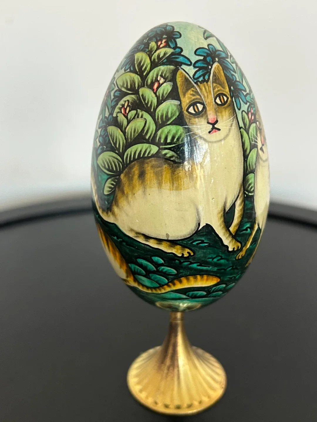 Vintage Balinese Hand-Painted Wooden Egg - Whimsical Cats - photo 3