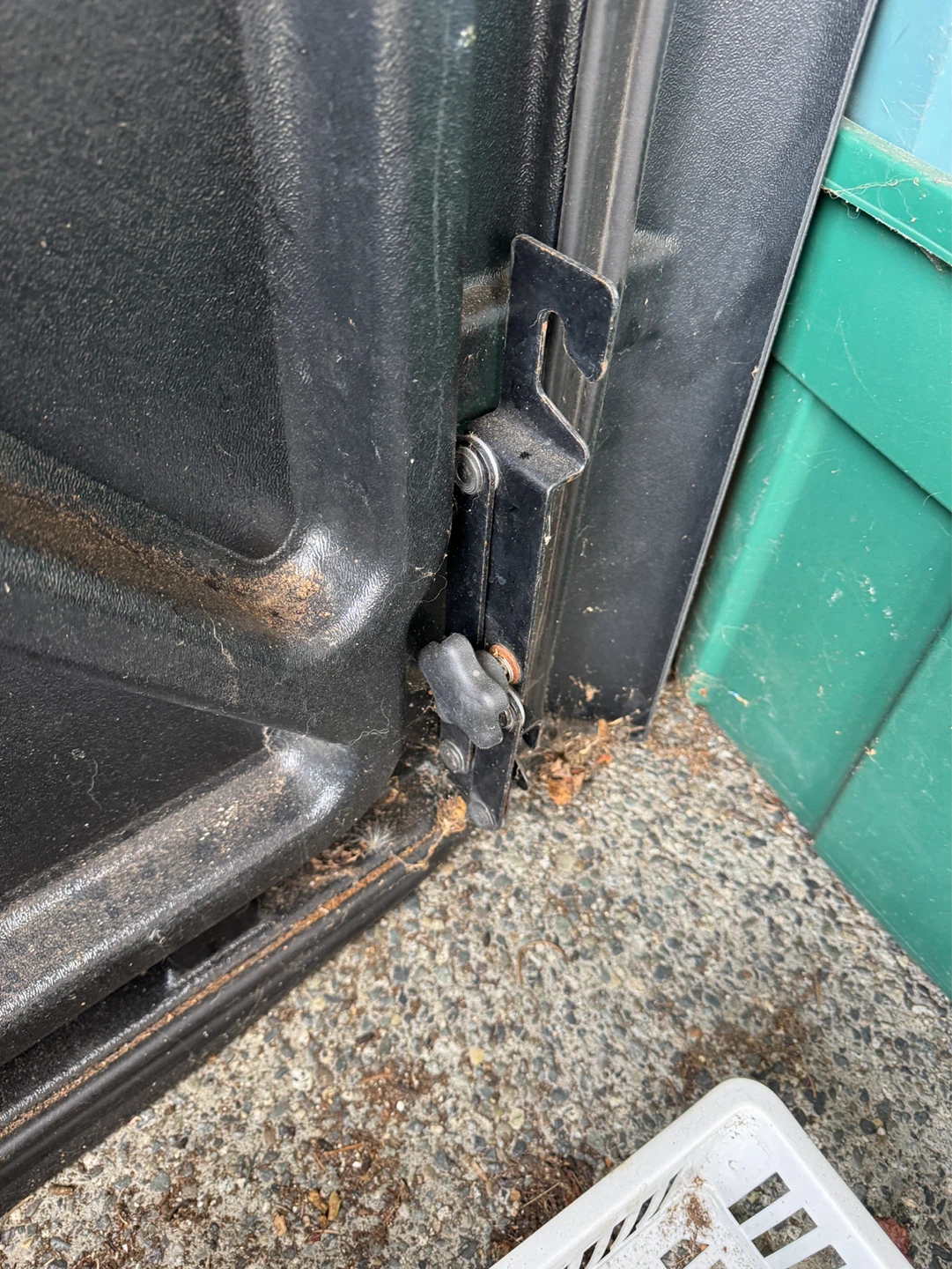 Composite Truck Box Lid - photo 5
