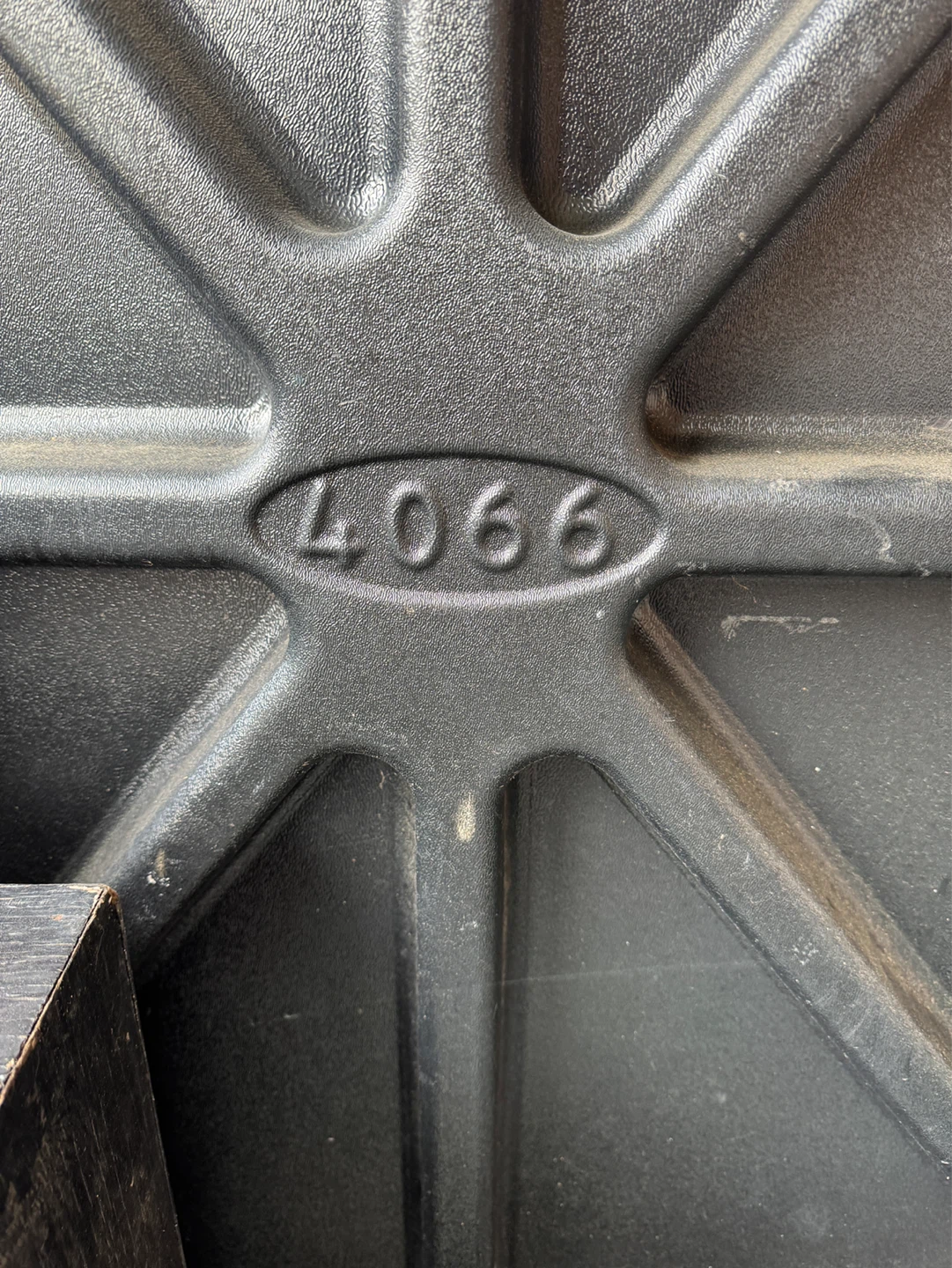 Composite Truck Box Lid - photo 2