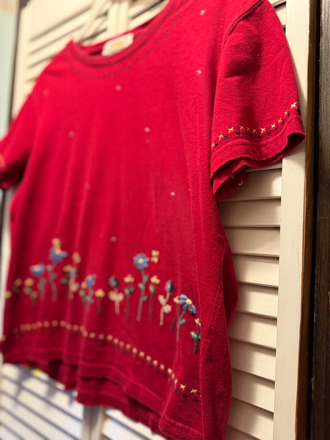 Talbots Petite Red Embroidered Floral T-Shirt Size S