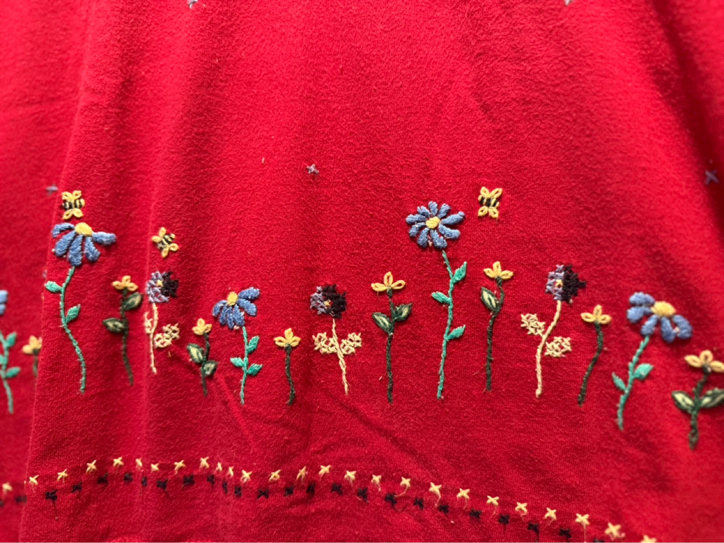 Talbots Petite Red Embroidered Floral T-Shirt Size S - photo 4