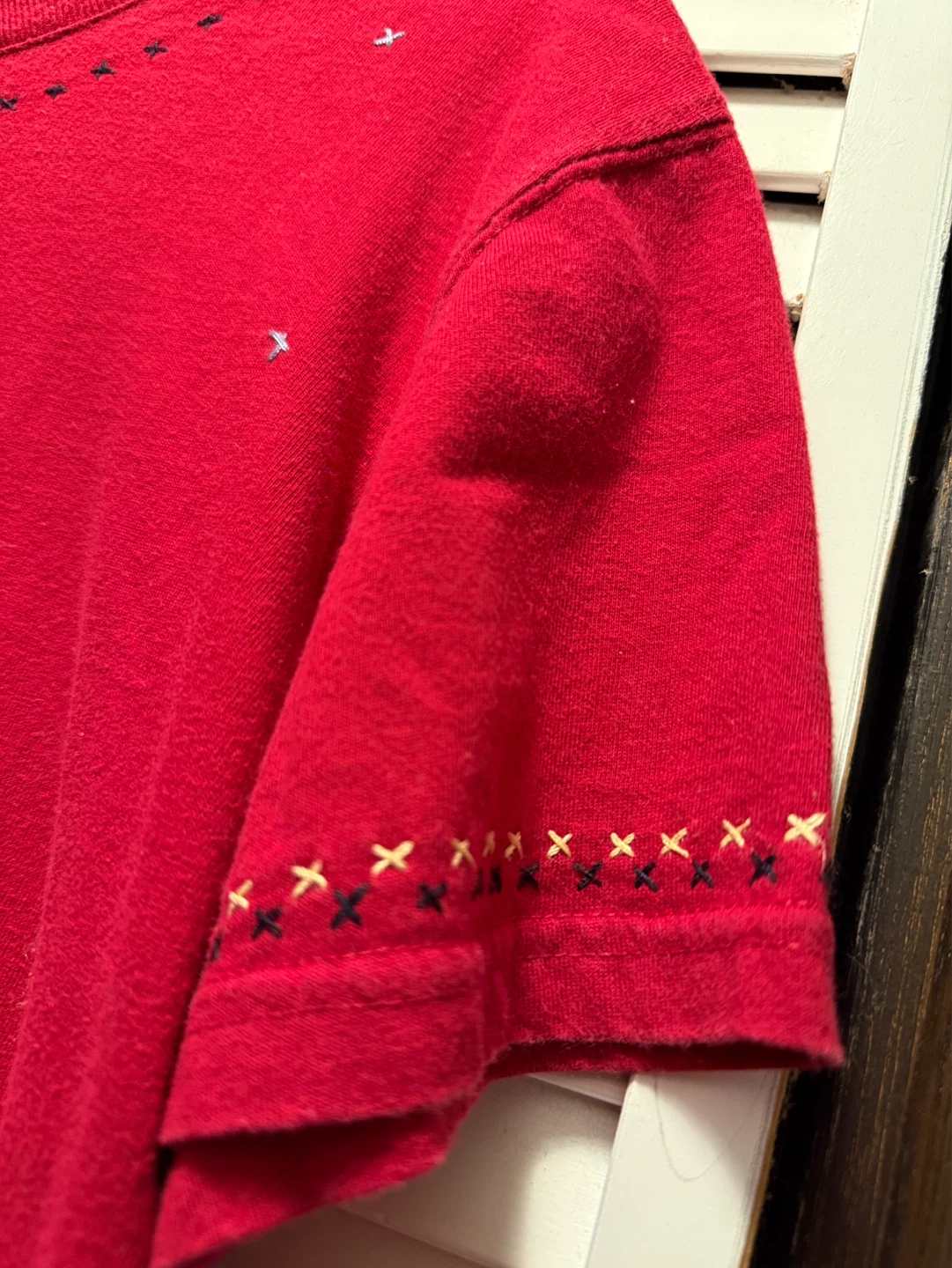 Talbots Petite Red Embroidered Floral T-Shirt Size S - photo 3