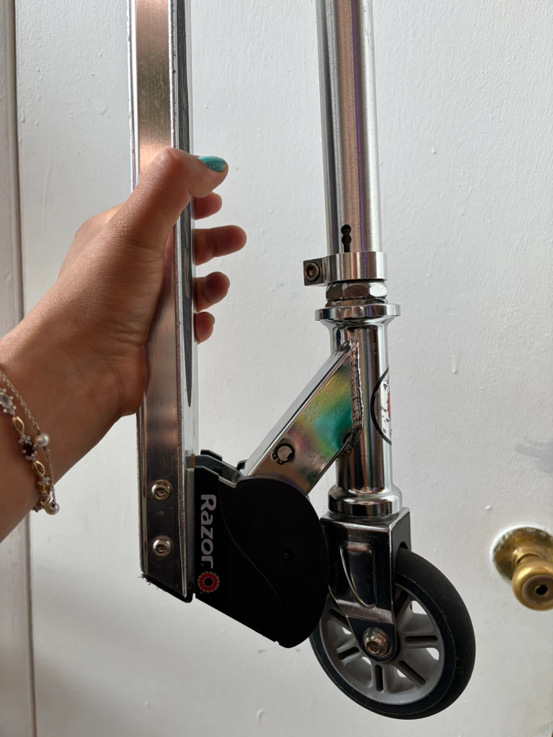 Razor Lightweight, Foldable, Aluminum scooter - photo 2