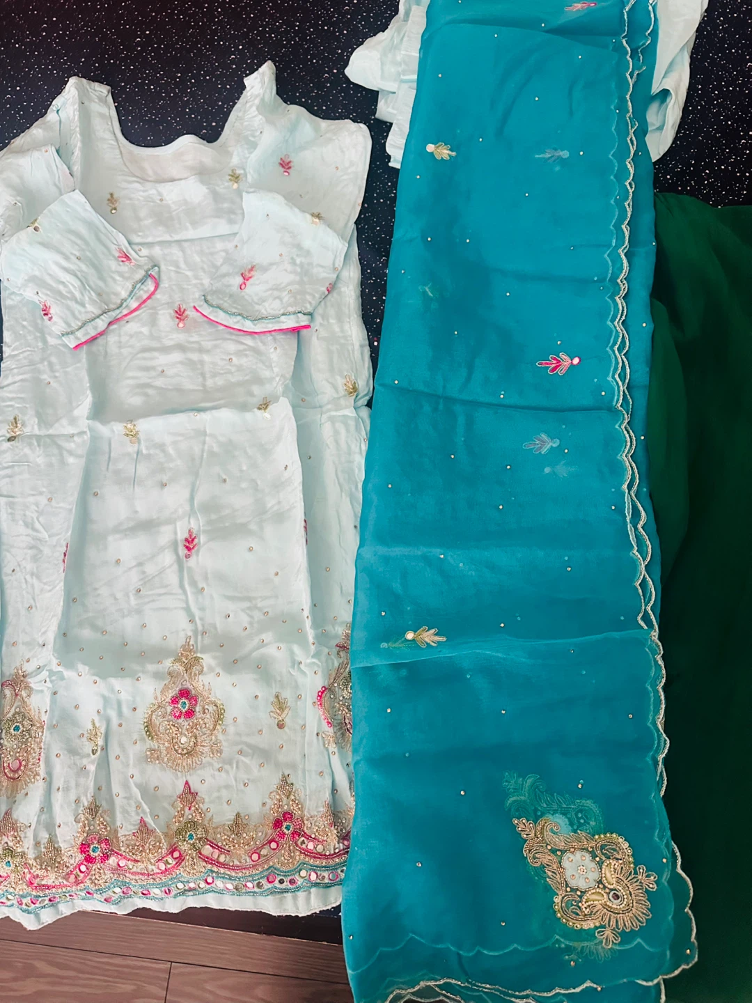 Light Blue Embroidered Salwar Kameez with Dupatta and sarara - photo 2