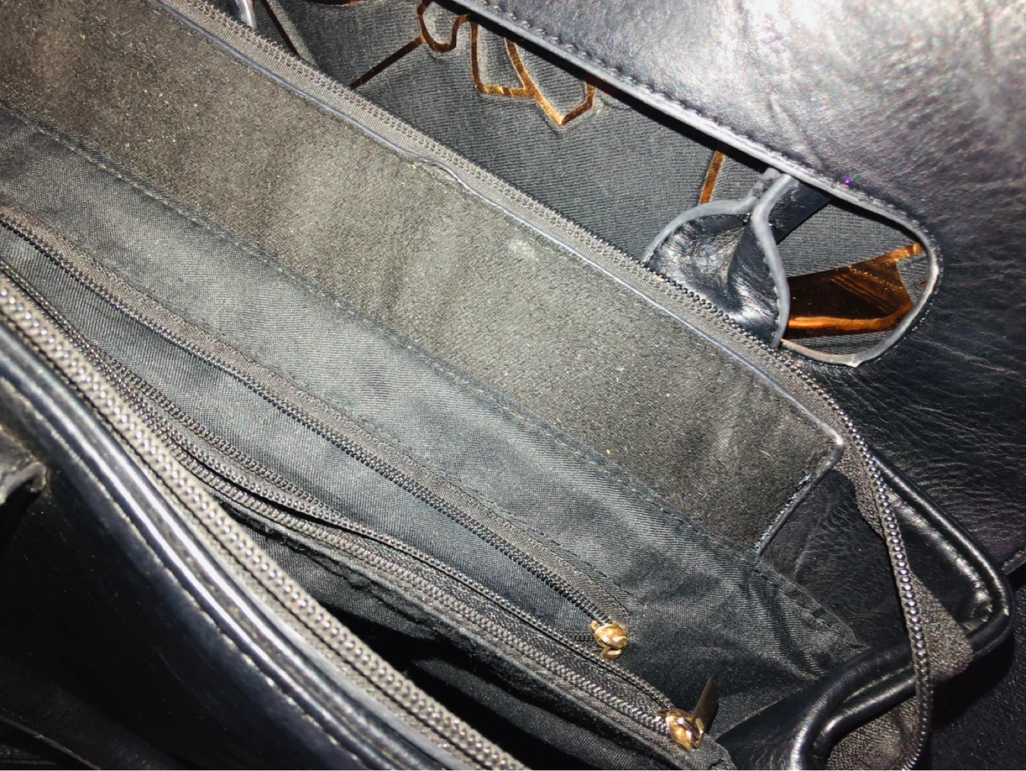 Black Leather Handbag with Shoulder Strap masa in Italy - photo 3