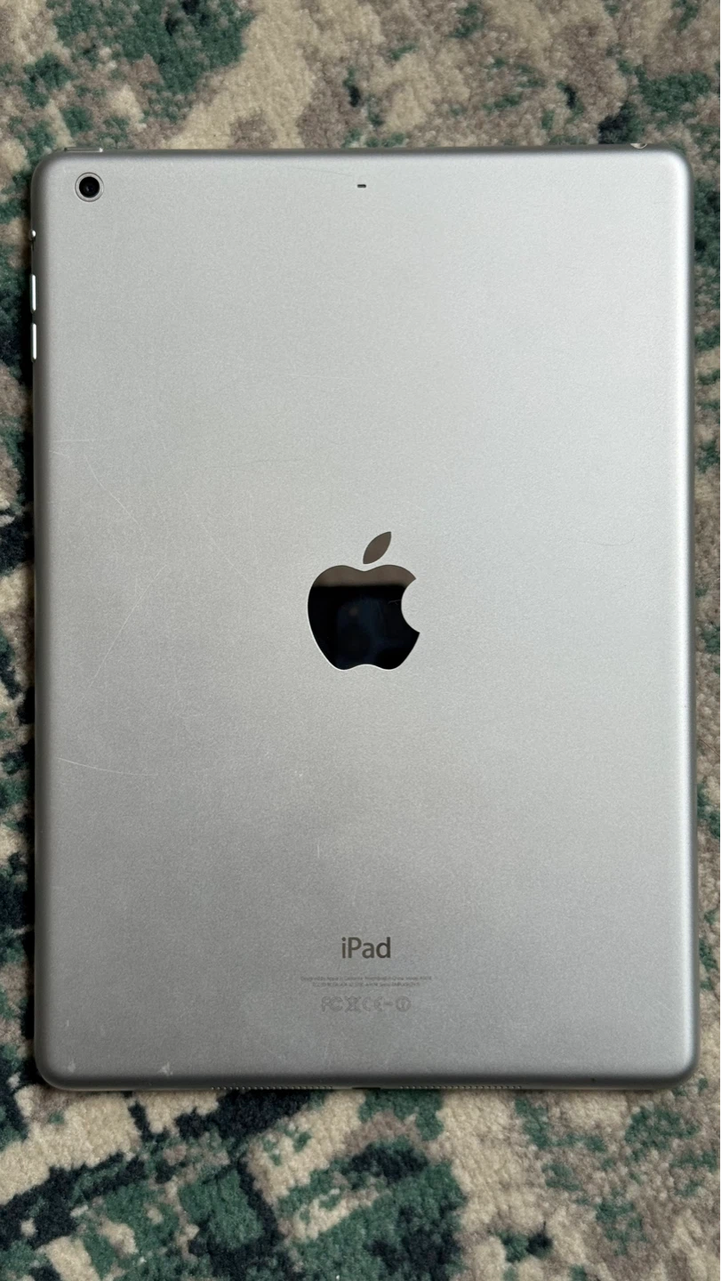 Apple iPad Air (1st Gen) 32GB - photo 2