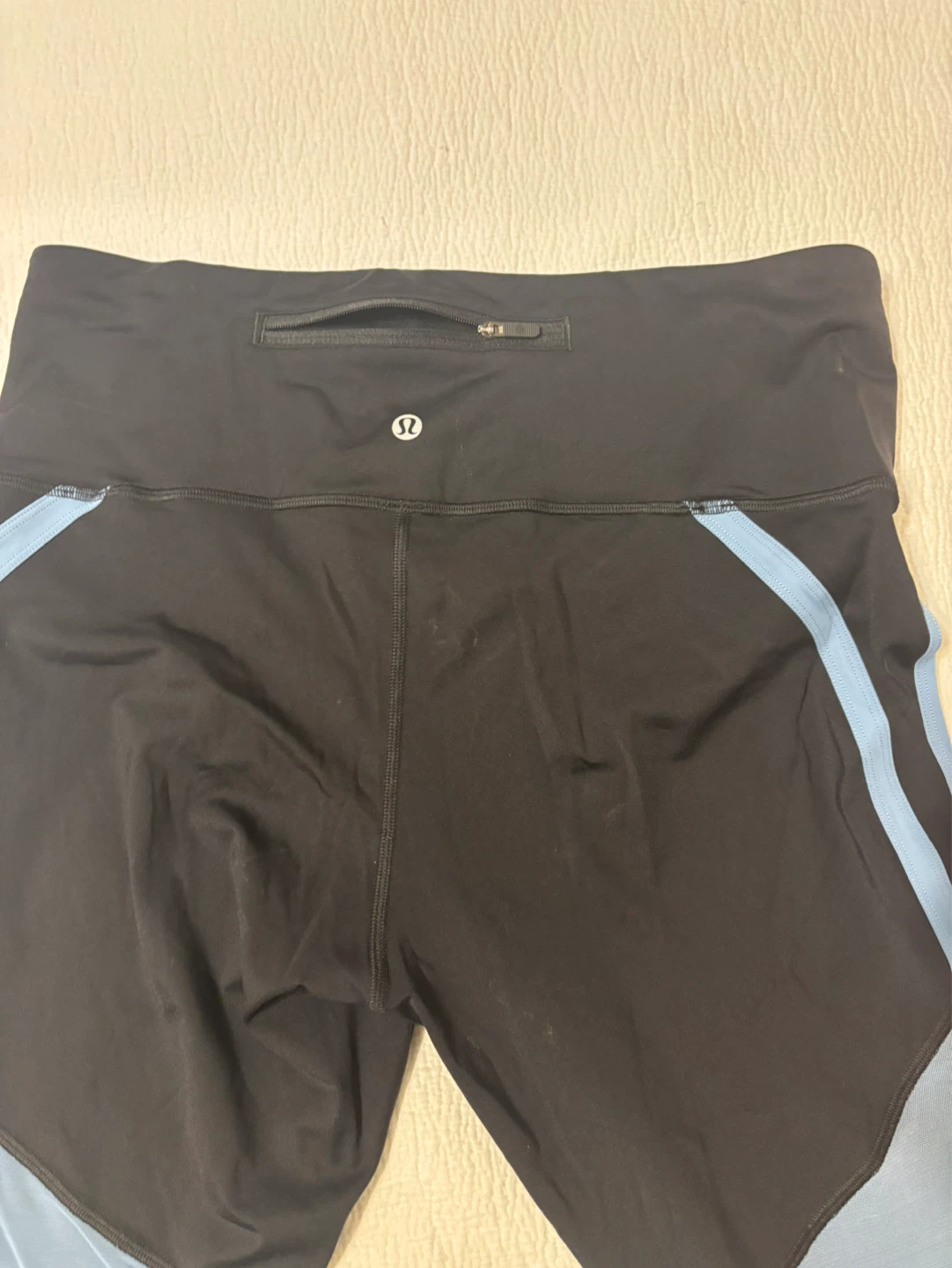 Lululemon Black & Blue Athletic Capris Size 12 - photo 4
