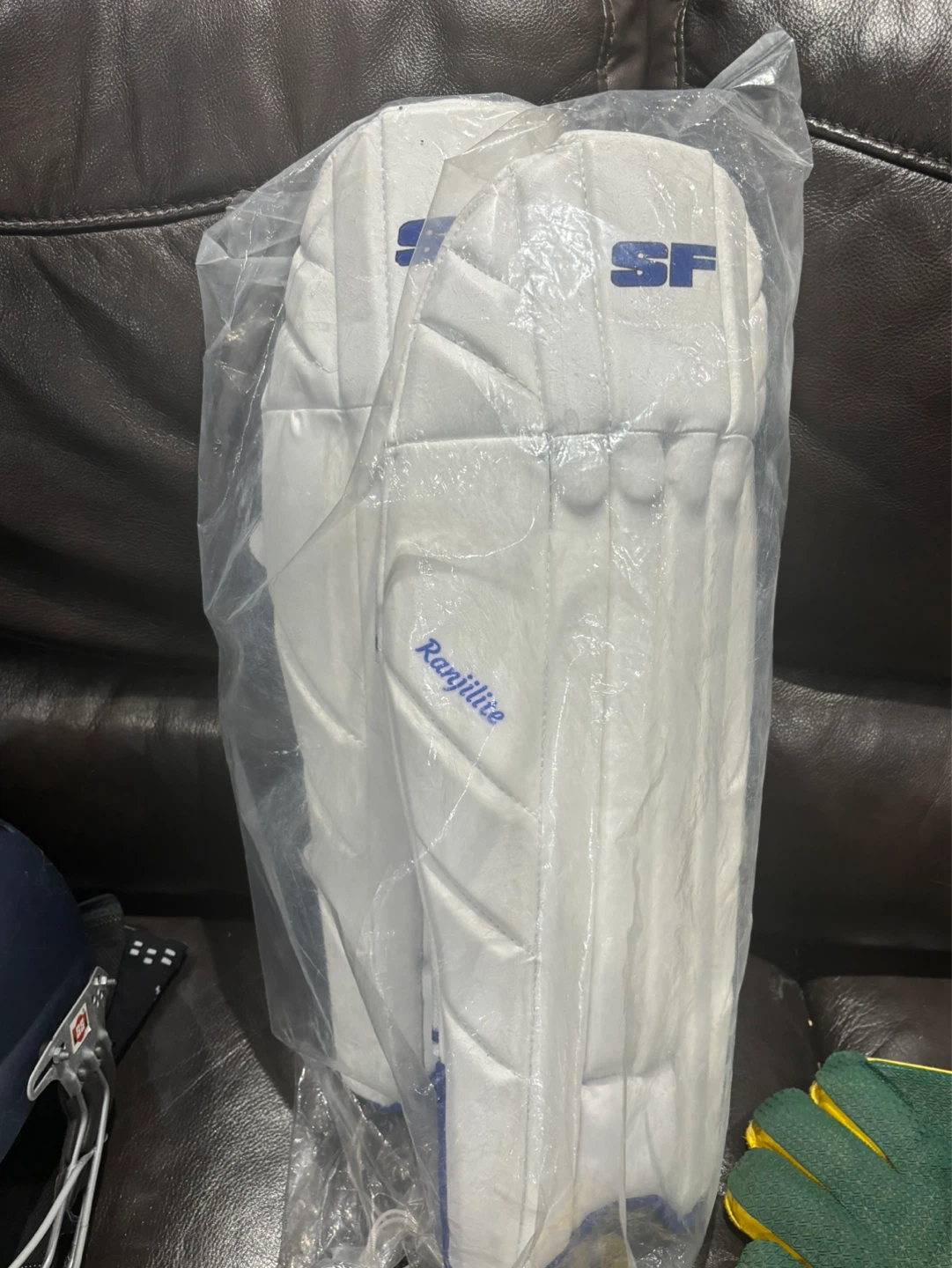 SF Ranjilite Cricket keeping Pads - Brande new