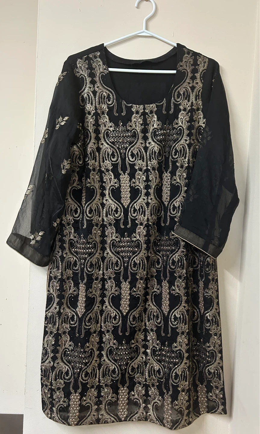 Black Embroidered Kurti with Dupatta - photo 2