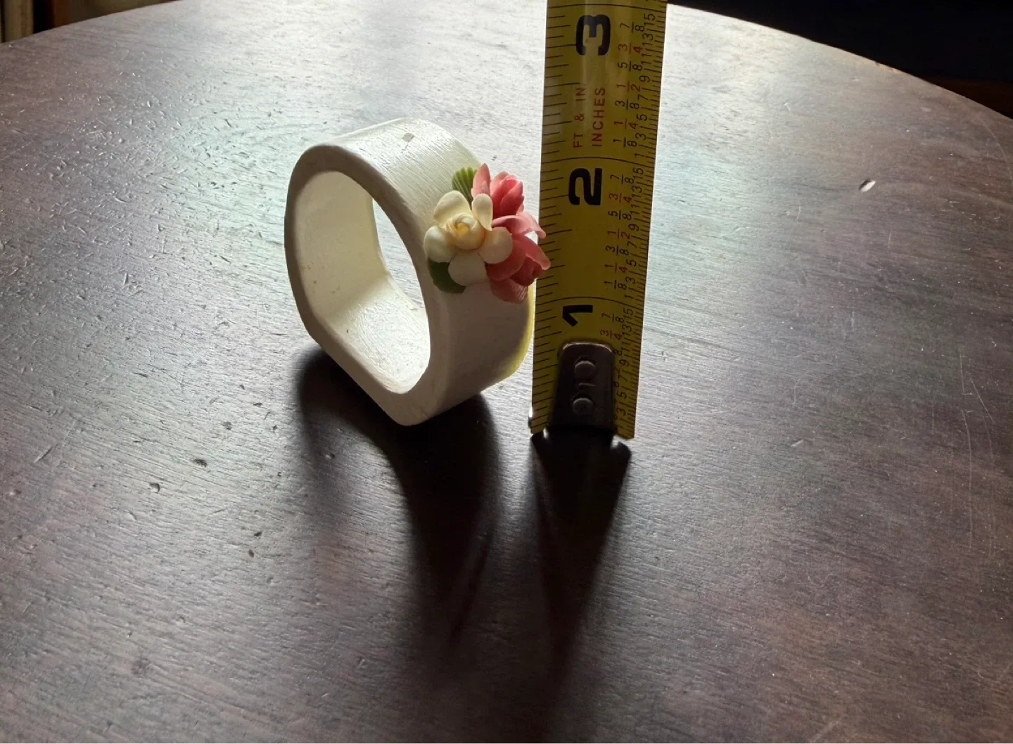 24 Handmade White Ceramic Napkin Ring with Pink Roses - photo 3