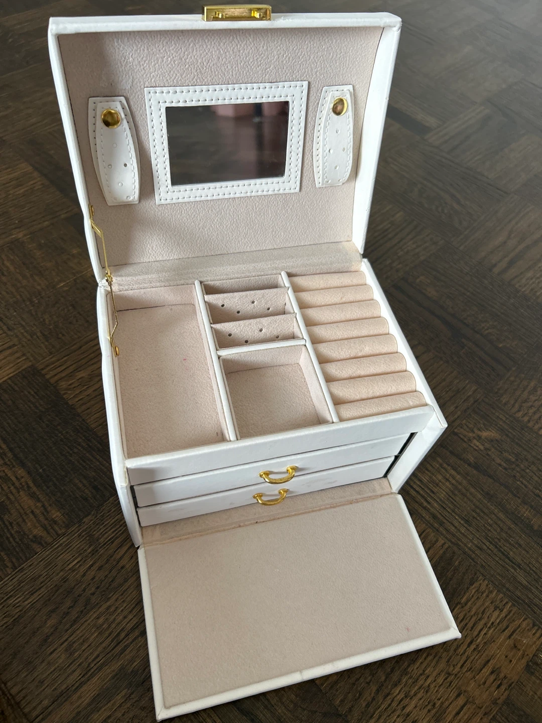 White Faux Leather Jewellery Box Organizer with Mirror and Key - photo 2