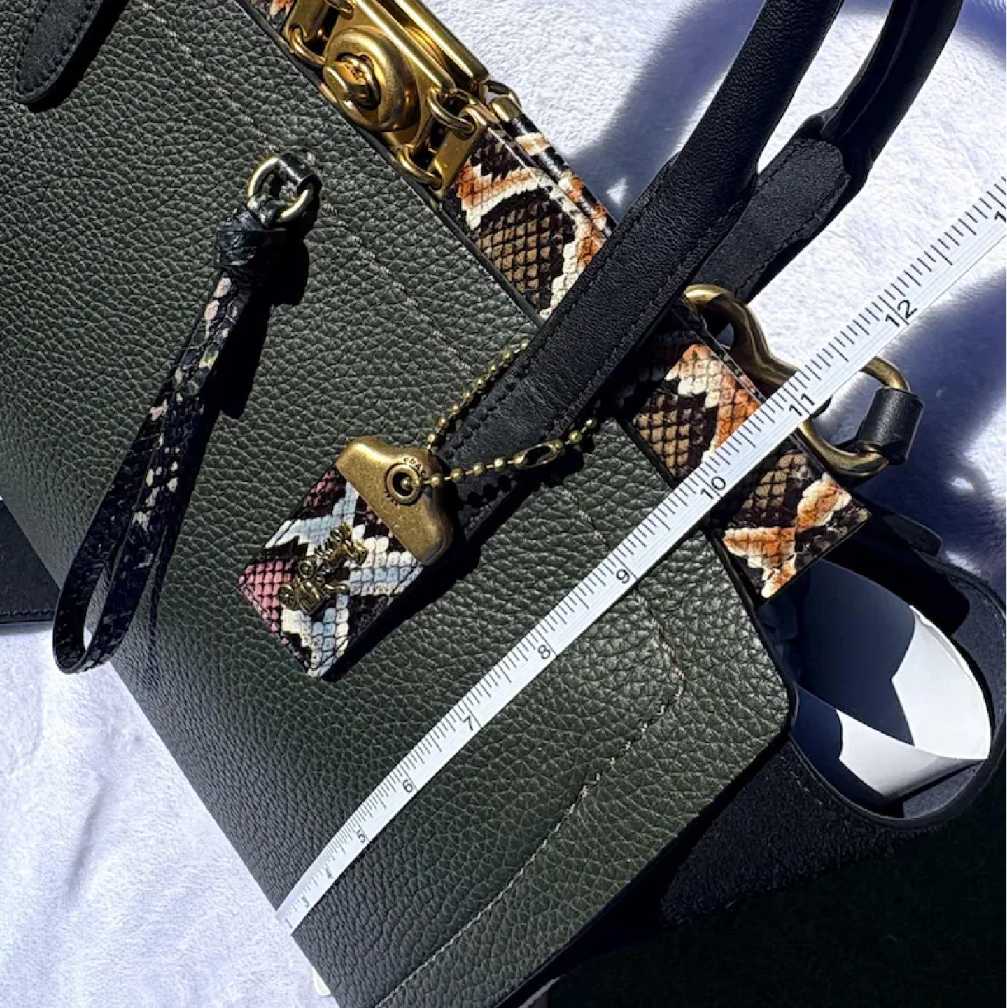 Coach troupe 35 1941 Olive Green Leather Snakeskin Trim Tote Bag - photo 3