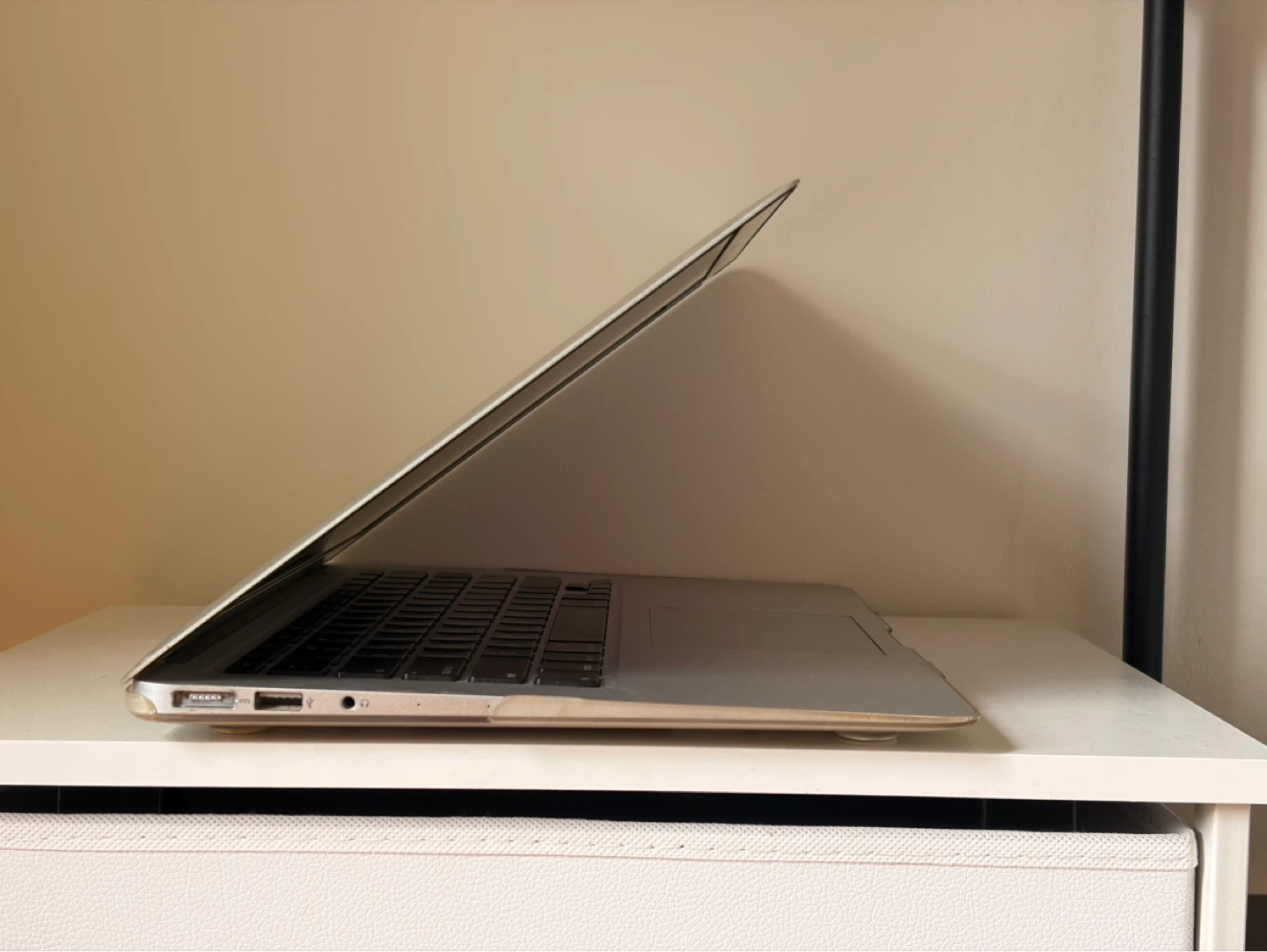 Apple MacBook Air (13-inch, Mid 2014, i5) - photo 4