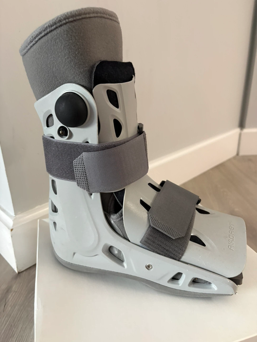 Aircast Soft Strike Walker Boot