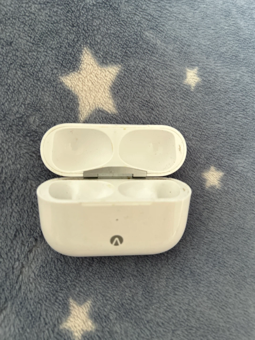 Apple AirPods Pro Charging Case (2nd Generation) - White - photo 2