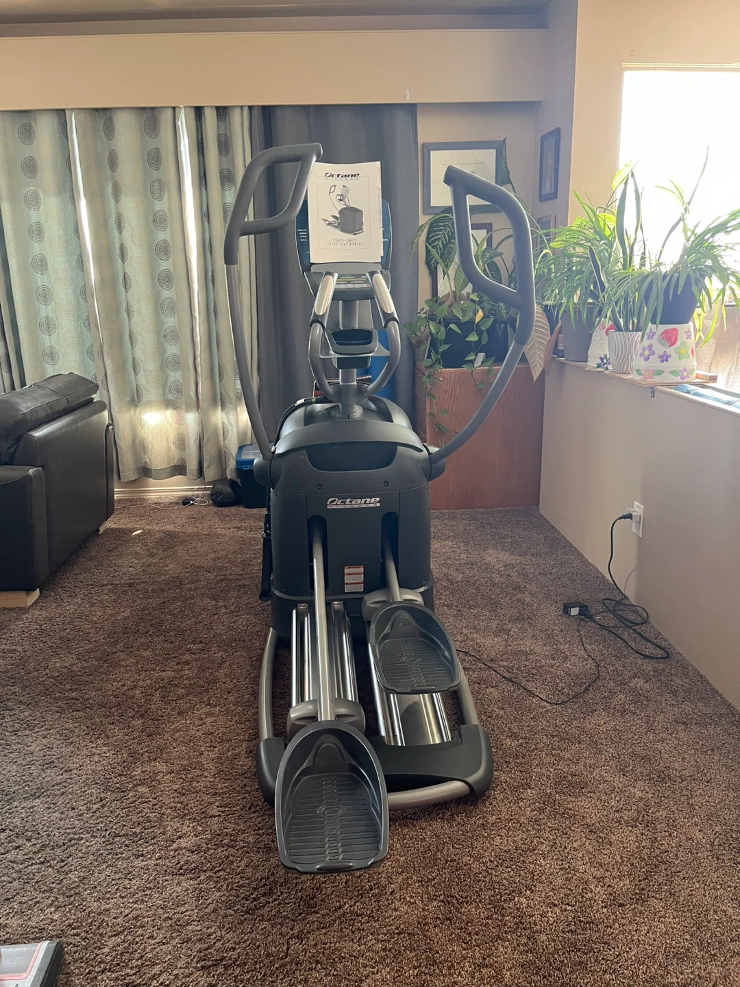 Octane Fitness 37Ci Elliptical - photo 4
