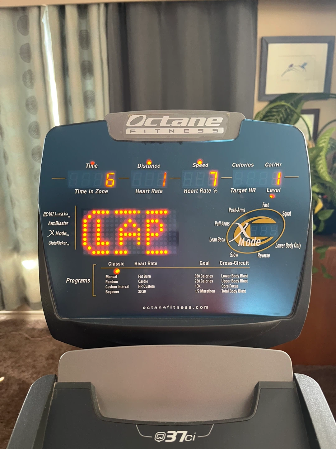 Octane Fitness 37Ci Elliptical - photo 2