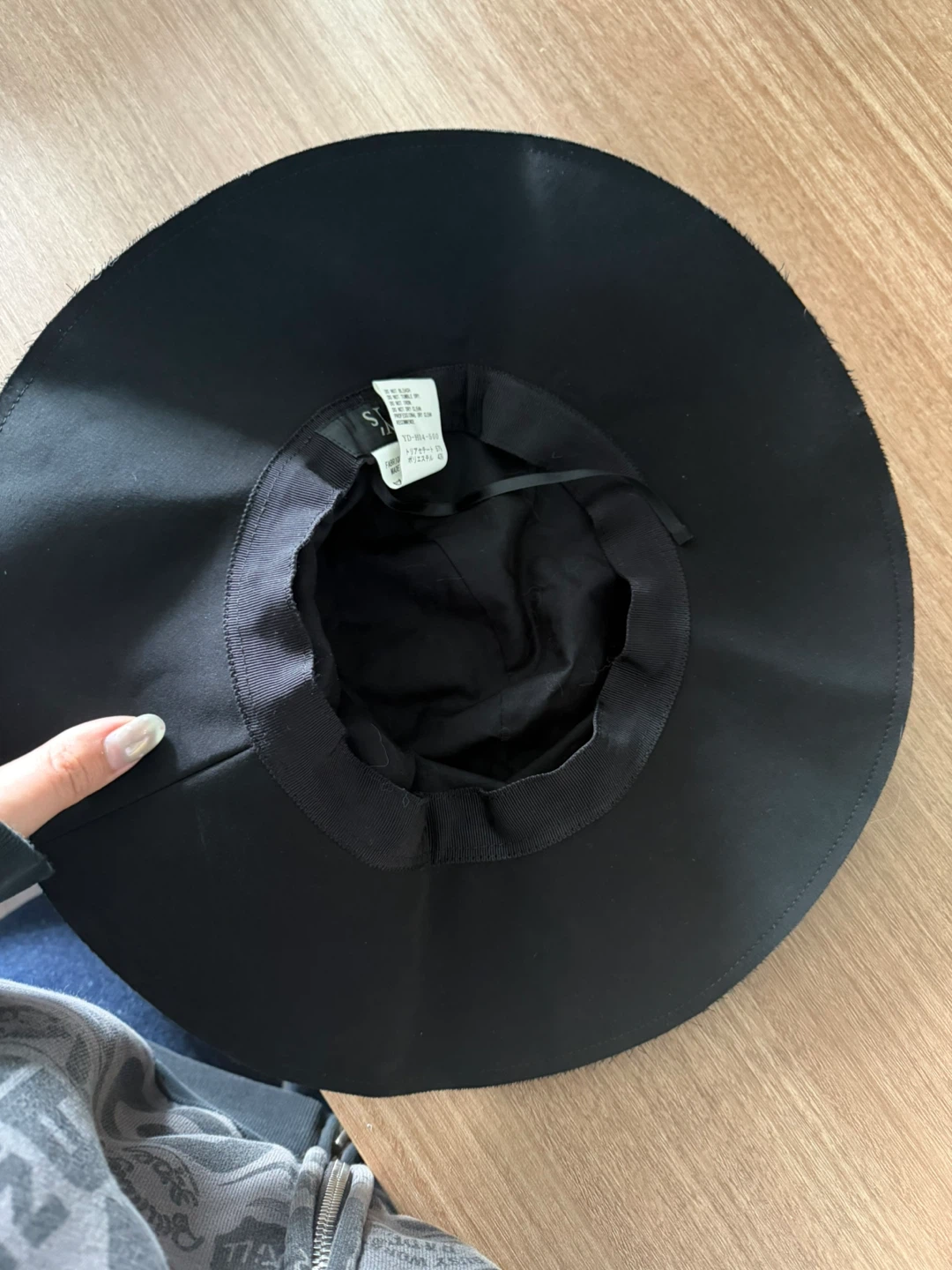 Yohji Yamamoto Y’s Black satin cut bucket hat - photo 5
