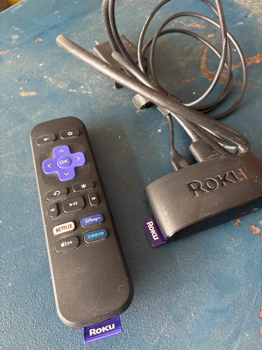 Roku streaming plug n play